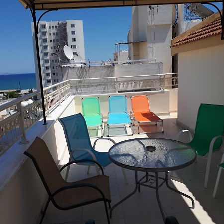 Panikos Beach Apartment I Larnaka Exterior foto